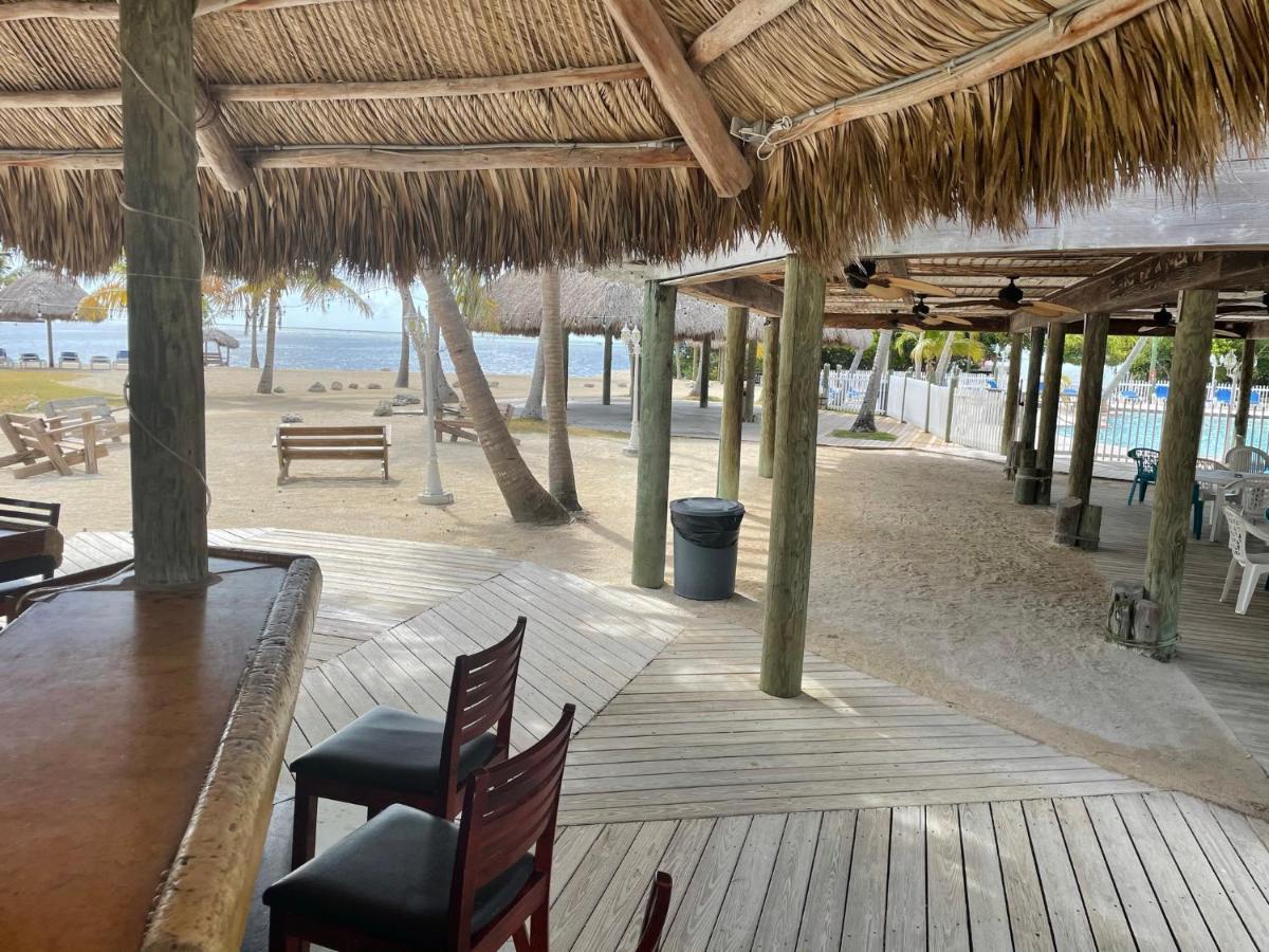 Coconut Cove Resort & Marina อิสลามอราดา ภายนอก รูปภาพ